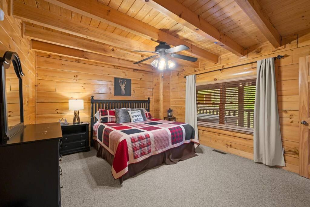 2-Bedroom Cabin With 2 Master Suites, Loft, Half-Bath And Hot Tub In A Serene Resort Setting Sevierville Bagian luar foto